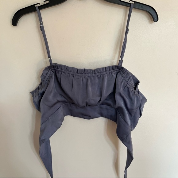Women’s Bailey Rose Tie Front Adjustable Strap Crop Top Size Large Blue Gray - Picture 9 of 11
